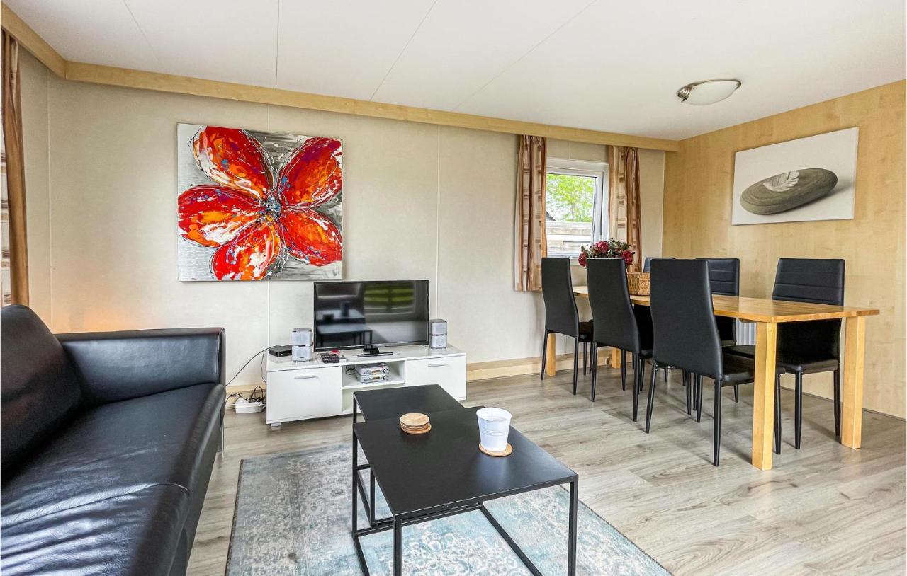 3 Bedroom Stunning Stacaravan In Tzummarum Zewnętrze zdjęcie