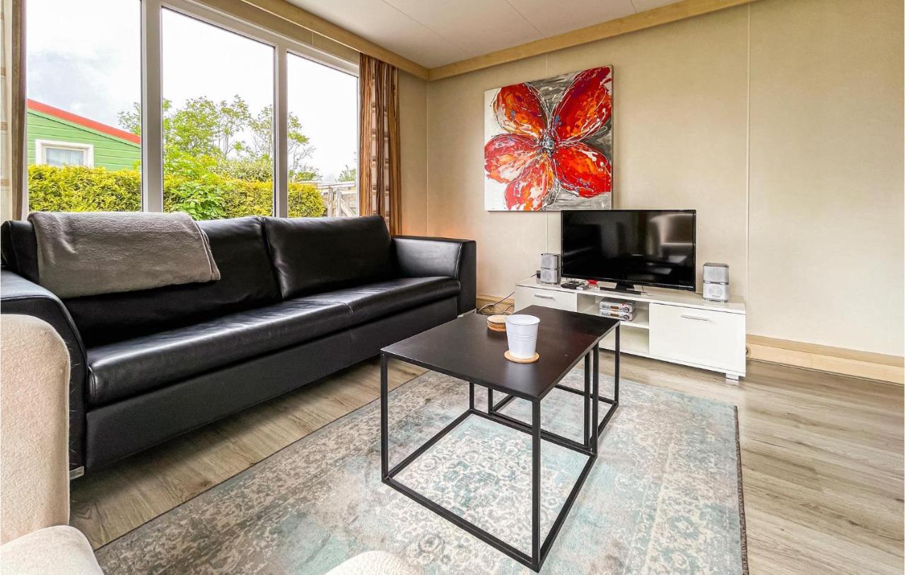 3 Bedroom Stunning Stacaravan In Tzummarum Zewnętrze zdjęcie